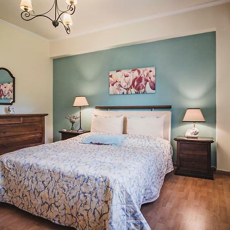 Birdsing Cottage Dassia  Ngoại thất bức ảnh